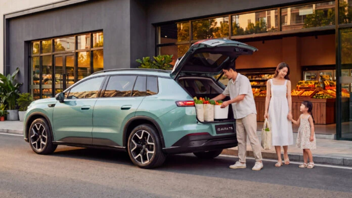Volkswagen представив доступний електрокросовер із запасом ходу 660 км (ФОТО) Volkswagen представив доступний електрокросовер із запасом ходу 660 км (ФОТО)